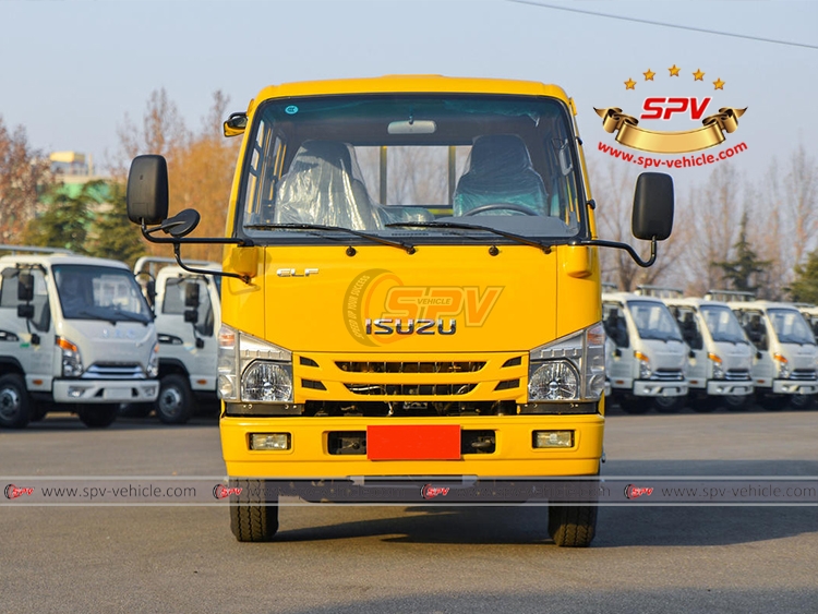 ISUZU ELF Cargo Truck - Front Side